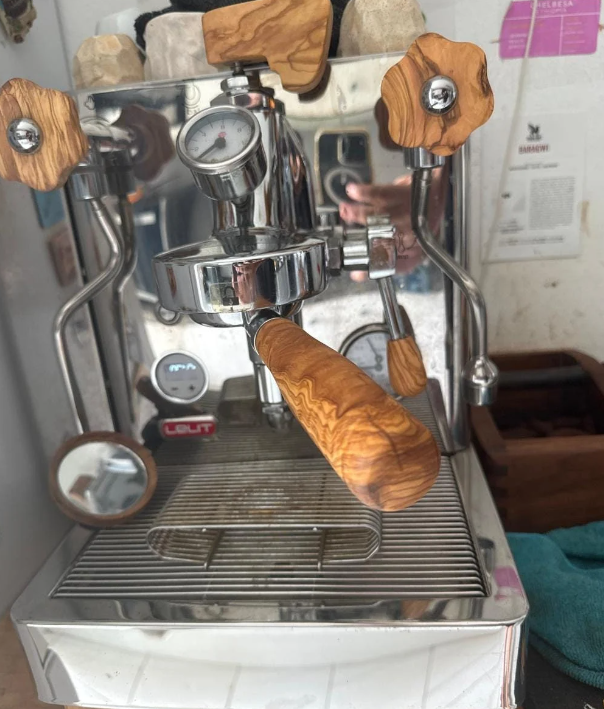 Profitec Pro 800 Lever Espresso Olivenholz-Kit